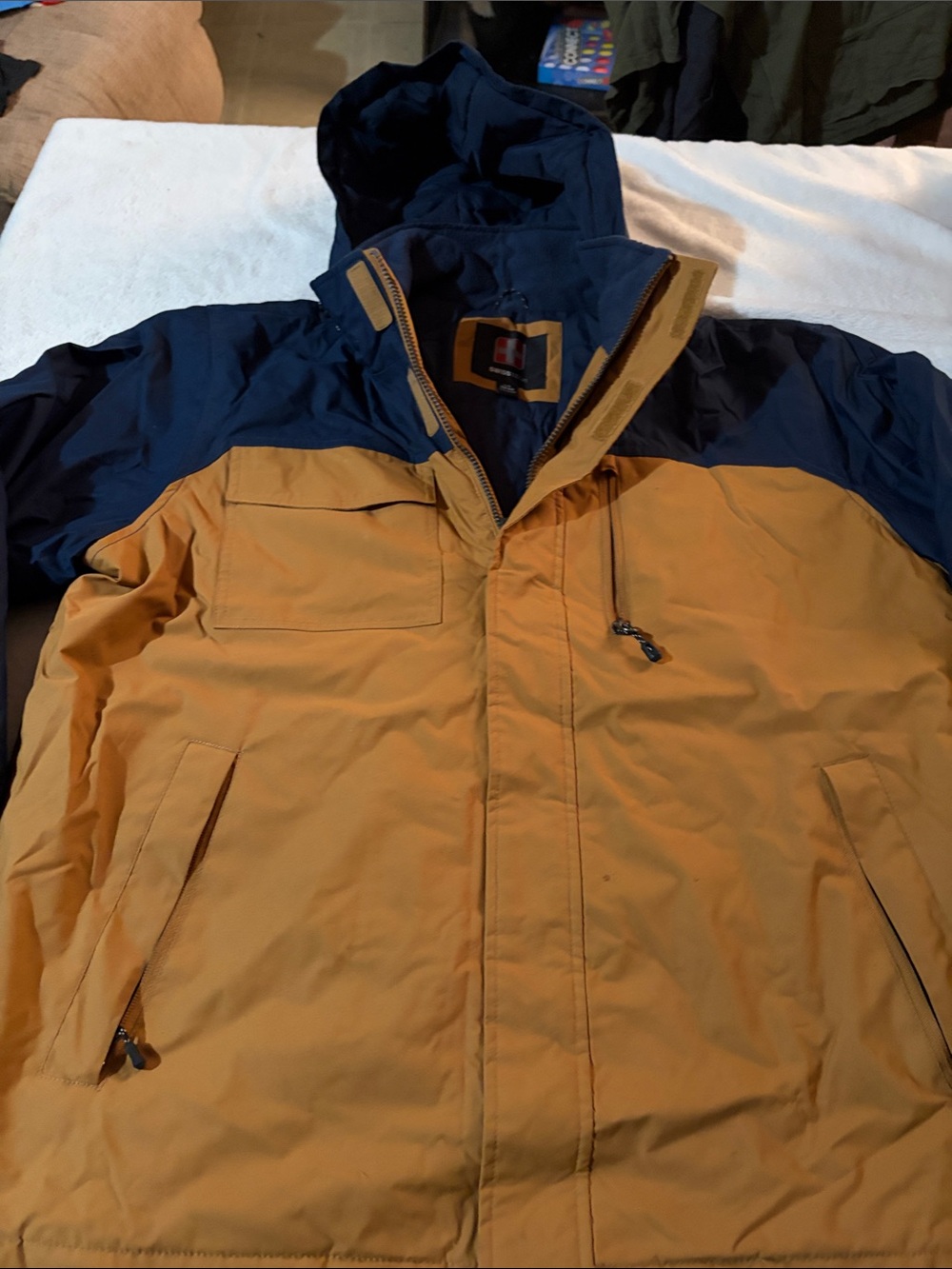 Swiss Tech Men’s Two-Tone Hooded Raincoat in Mustard and Navy